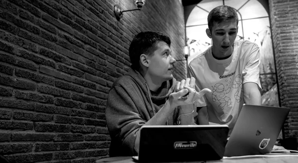 A team collaborating on project estimation